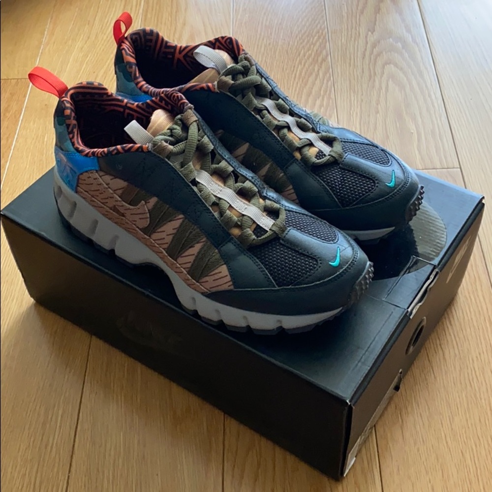 Nike Air Humara ‘17 Premium Men’s 8.5 (US)